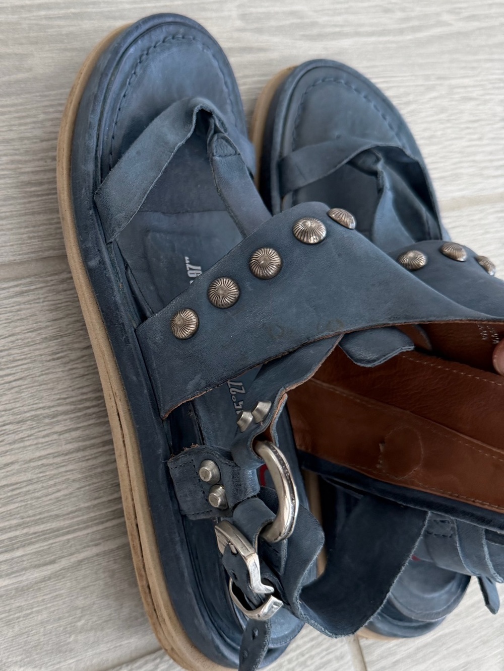 AS98 Navy Blue Pacey Gladiator Sandals Size 38 GUC - Picture 5 of 7